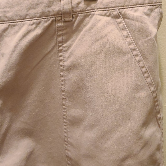 Eddie Bauer Petite Shorts - Picture 2 of 6